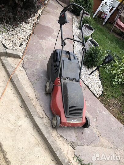 Газонокосилка электрическая