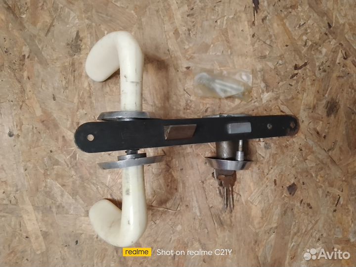 Врезной замок