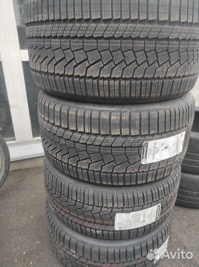 Continental ContiWinterContact TS 860S 275/35 R22 и 315/30 R22 104V