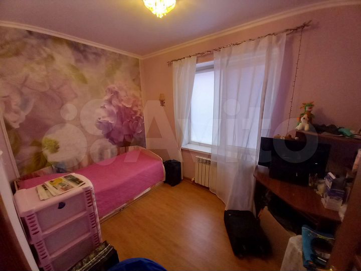 2-к. квартира, 58 м², 1/3 эт.