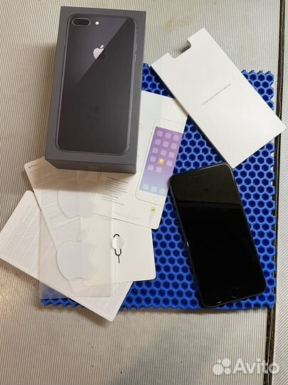 iPhone 8 plus 64gb