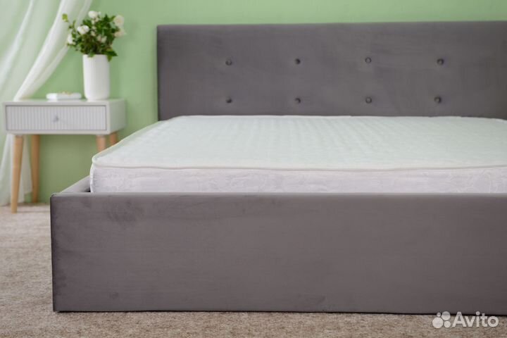 Кровать двуспальная