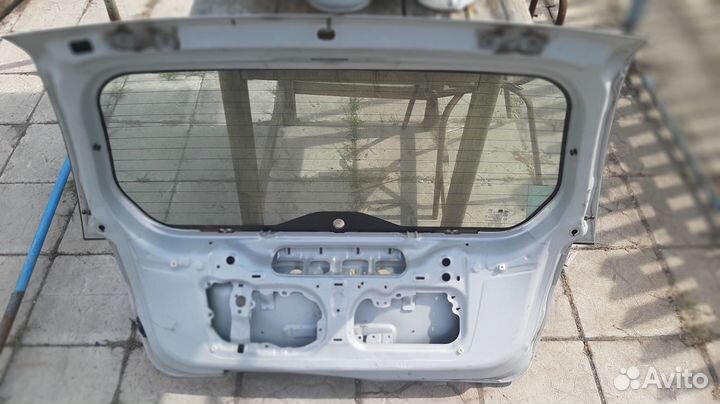 Стекло двери багажника от Hyundai Getz 2010 г.в