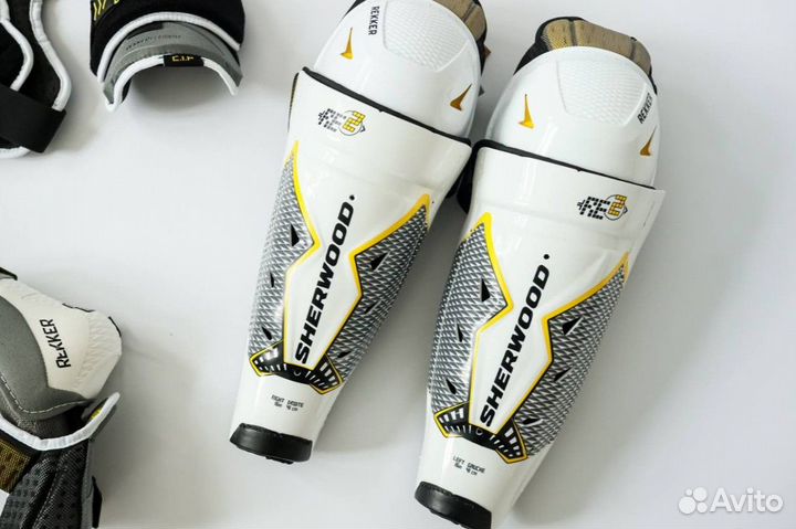 Защита хоккейная