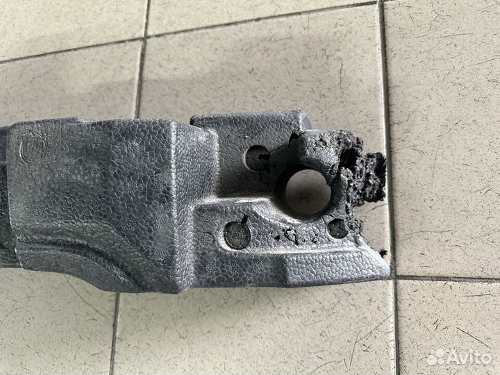 Абсорбер переднего бампера Nissan X-Trail T32