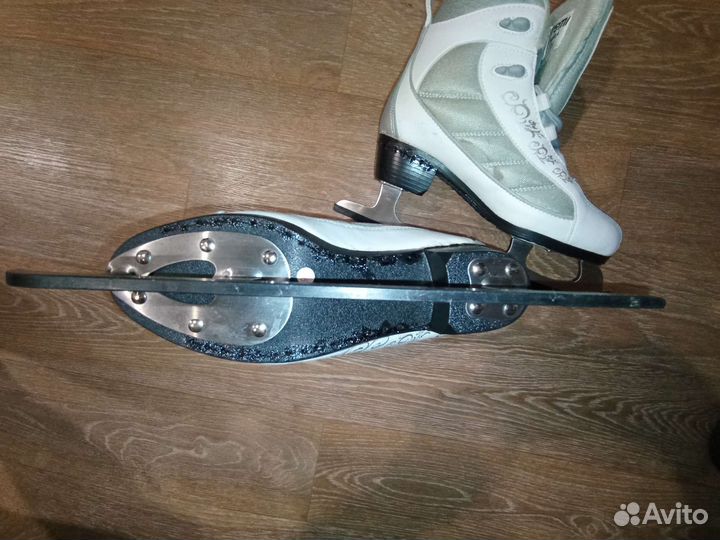 Коньки для фигурного катания
