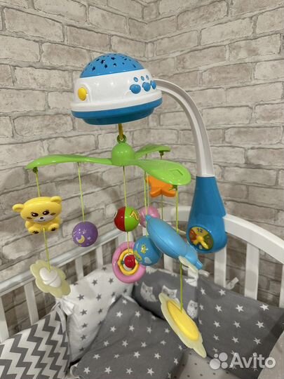 Мобиль на кроватку с проектором