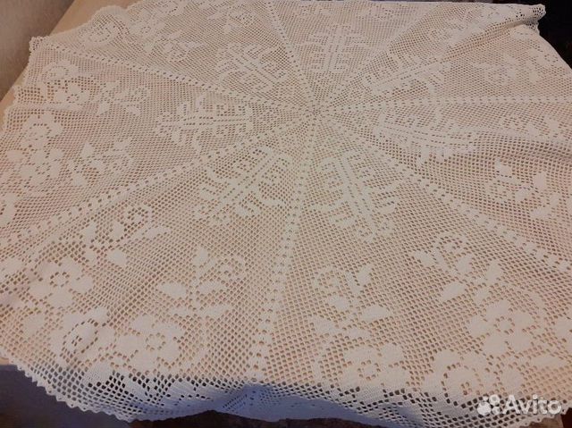 Скатерть ручной работы (d1м)