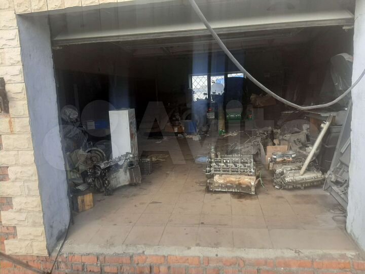 Помещение в автосервисе 50м