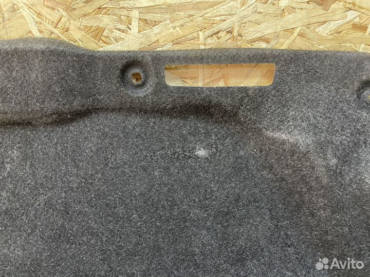 Обшивка крышки багажника Toyota Camry 50