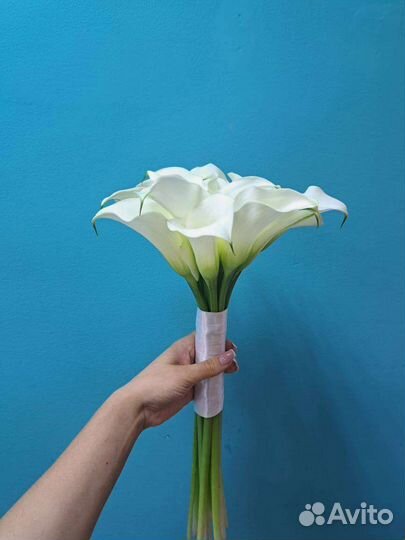 Свадебный букет из калл в наличии