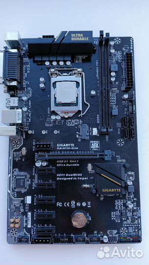 Материнская плата с процессором и памятью