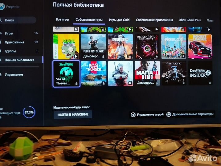 Xbox One s 1tb 2 геймпада много игр