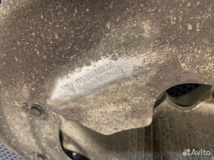 Кулак поворотный передний правый Porshe Panamera