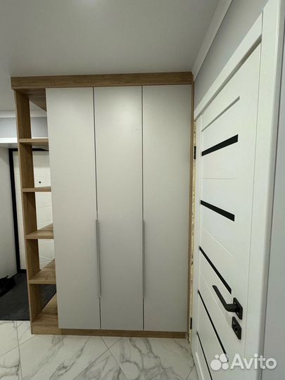 Шкаф распашной под ключ