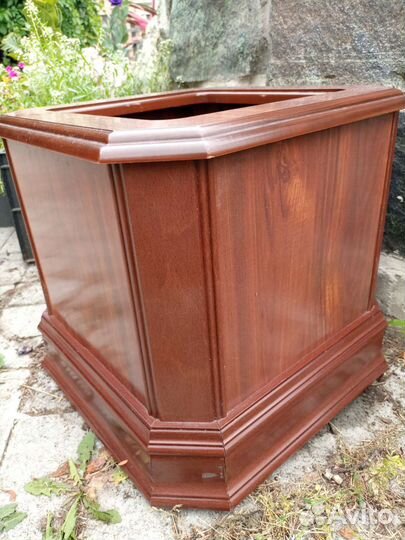 Подцветочник