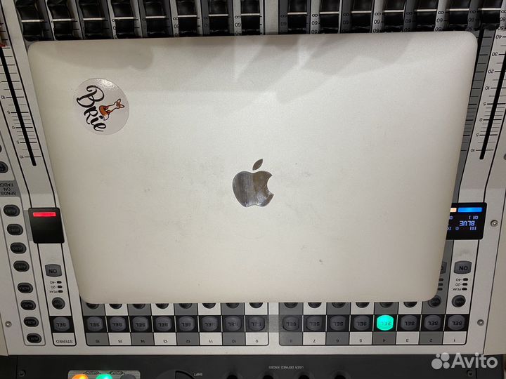 Apple macbook pro 13 2017