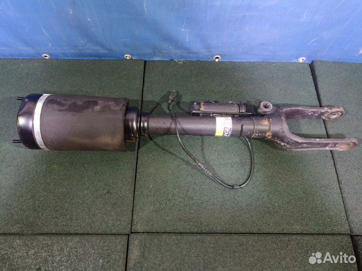 Стойка пневматическая передняя правая