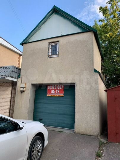 Гараж, > 30 м²