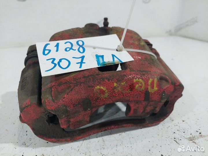 Суппорт передний левый Peugeot 307 универсал 2.0