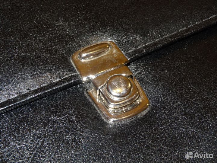 Мужской портфель