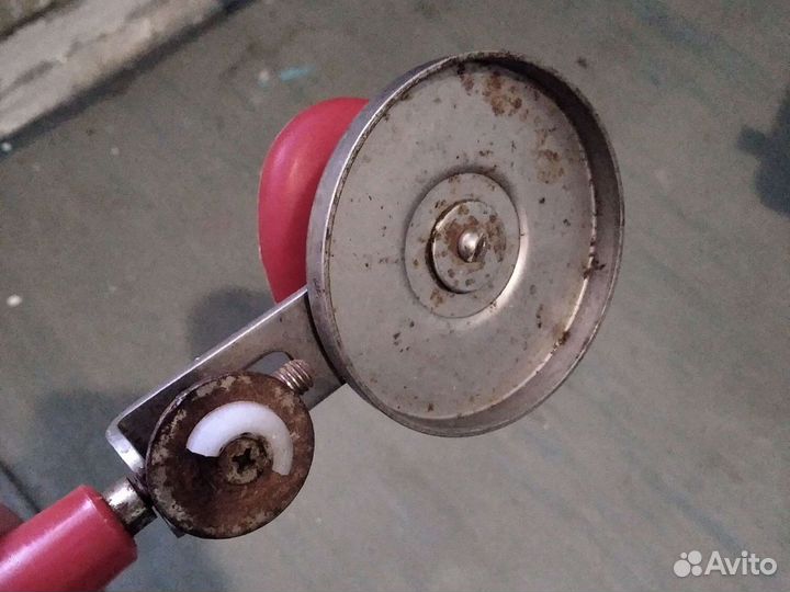 Закаточная машинка