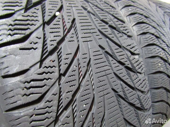 Nokian Tyres Hakkapeliitta R2 235/55 R17