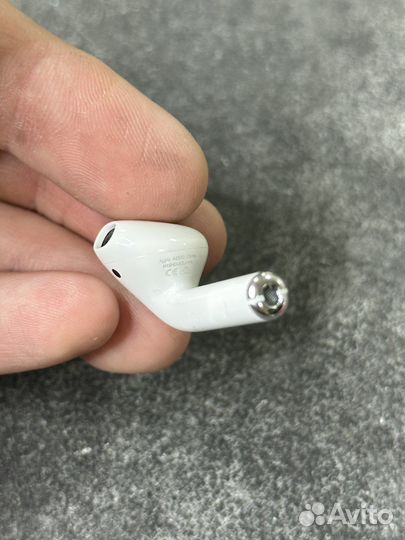 Наушник AirPods 2 новый