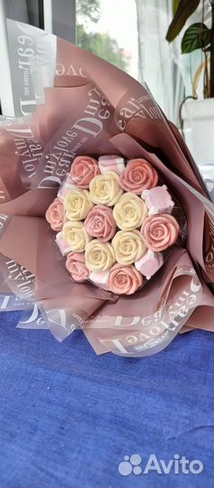 Шоколадные букеты клубника