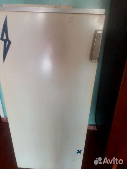 Холодильник бу рабочий Полюс продам