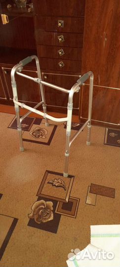 Ходунки для взрослых