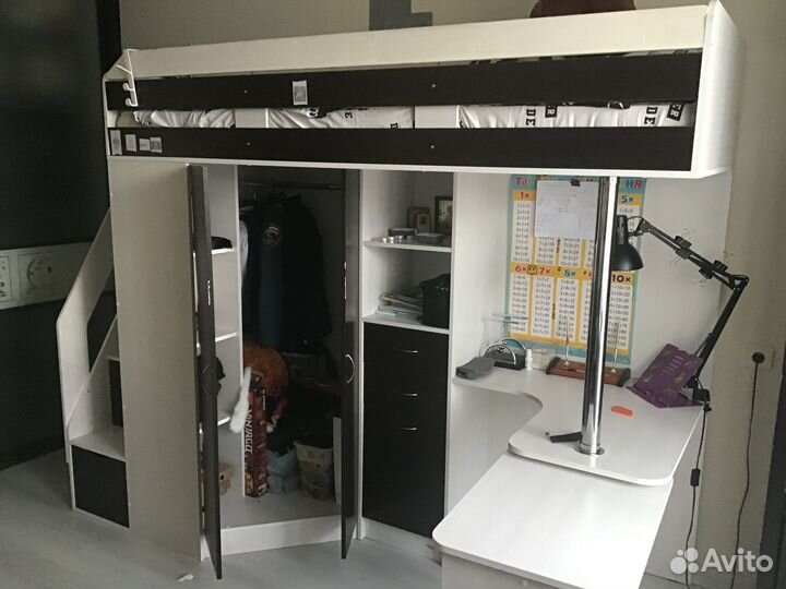 Мебель в детскую комнату б/у