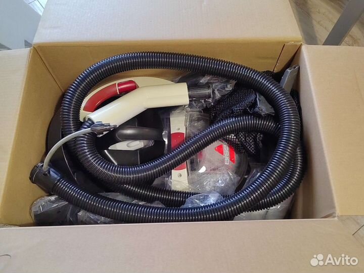 Моющий пылесос Bissell 1474j