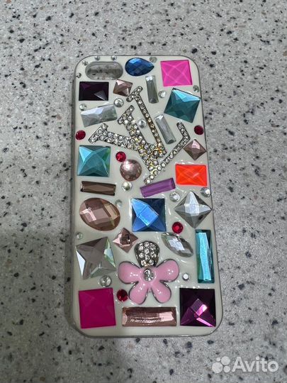 Чехлы на iPhone 5