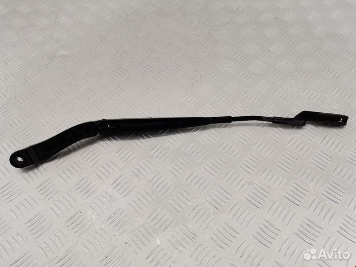 Щеткодержатель (поводок стеклоочистителя, дворник)