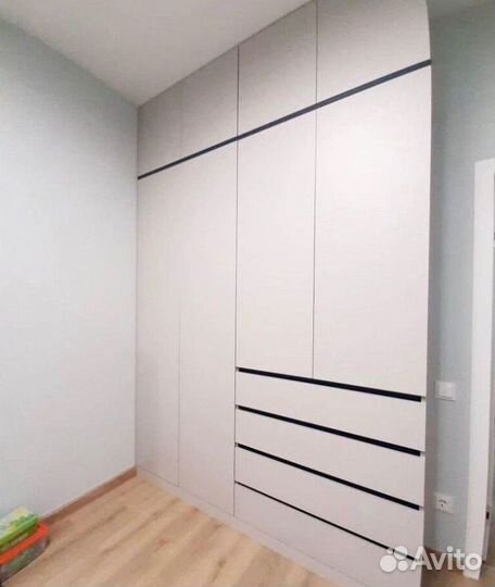 Шкафы на заказ распашные