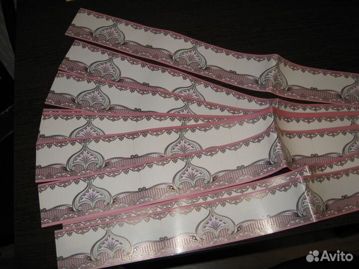 Обойный бордюр