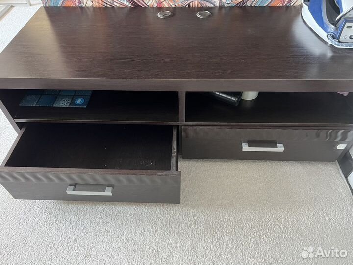 Тумба под телевизор