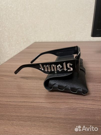 Солнцезащитные очки