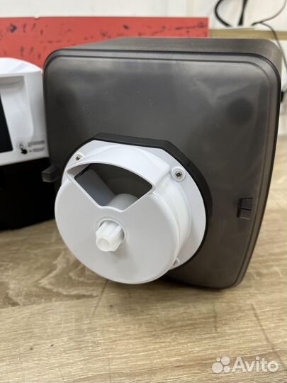 Автоматическая кормушка для домашних животных new