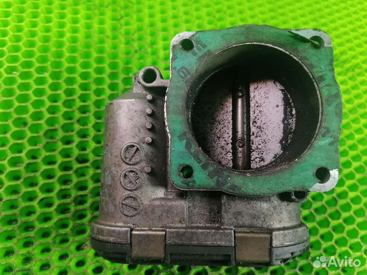 Дроссельная заслонка Audi A4