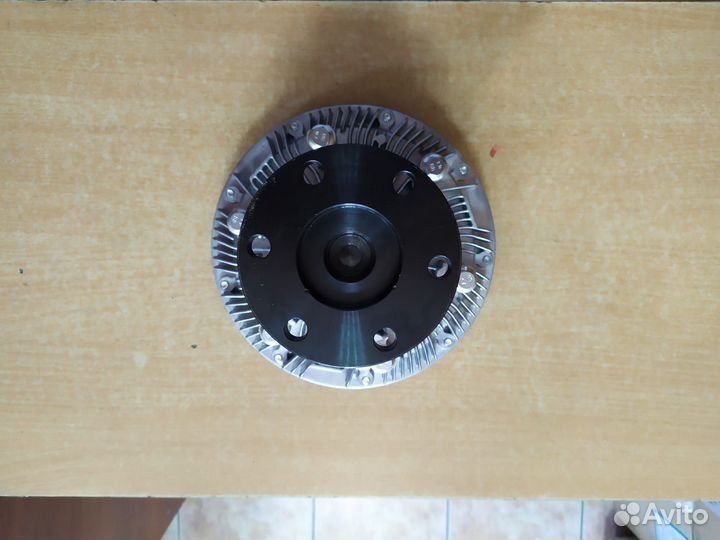 Муфта вентилятора cummins M11 X3000 DZ1820060001