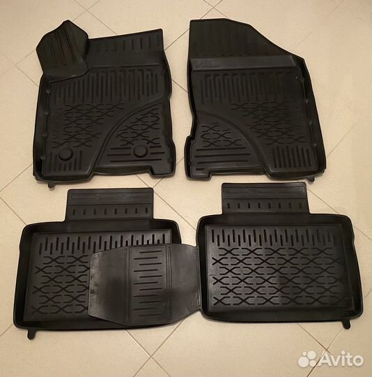 Оригинальные Коврики LADA Vesta SW Cross