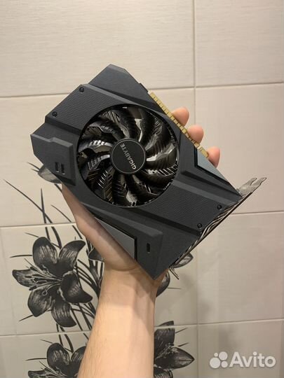 Видеокарта Nvidia GTX 1650 super Gigabyte