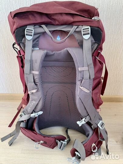 Рюкзак женский облегченный osprey renn 65