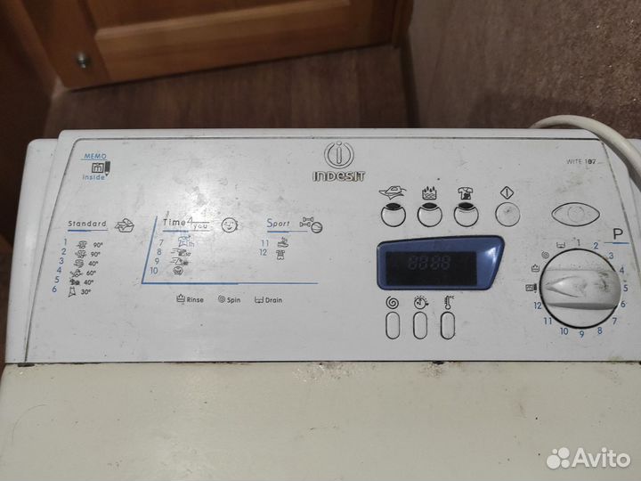 Продам стиральную машину на запчасти