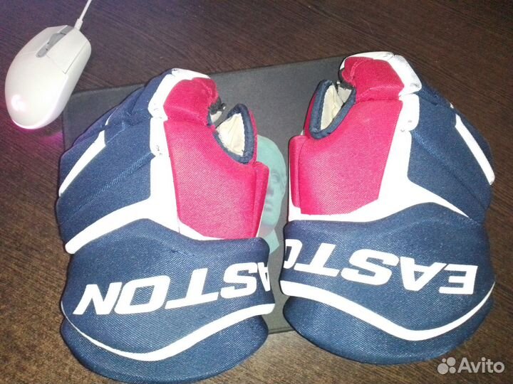 Краги хоккейные