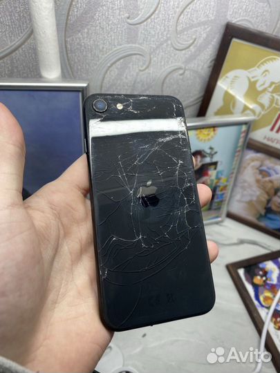 iPhone SE (2020), 64 ГБ