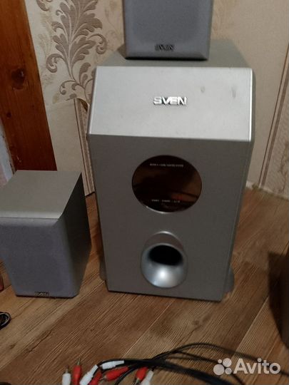 Сабвуфер и колонки sven+усилитель Ямаха