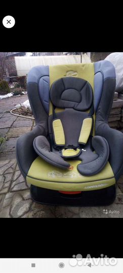 Автомобильное кресло